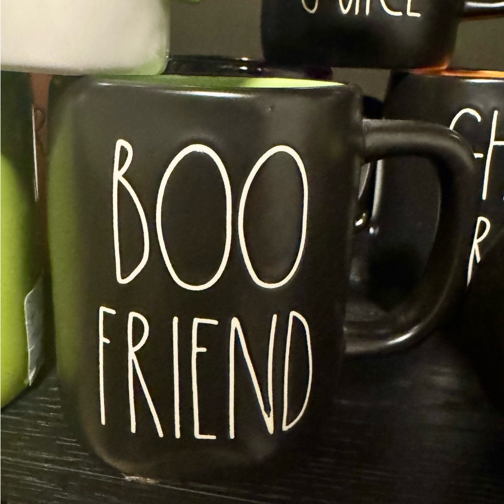 Rae Dunn - Boo Friend ☕️